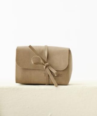 SMALL LEATHER POUCH W/ 3pcs CUPS